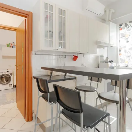 Guesthost - Cozy Pasteur Mm1 Apartment *